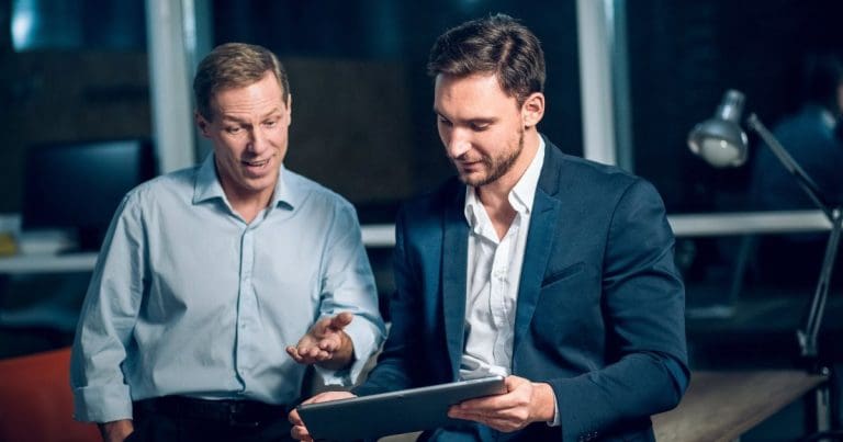 4 דרכים מוצעות להתמודד עם פערי גישה בין השותפים ביחס לכסף בעסק